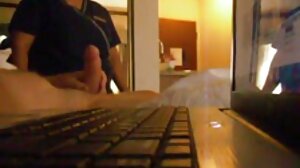 Babes.com의 매혹적인 Dana DeArmond와 Khloe Kapri가 있는 긴 다리 비디오 애니 포르노