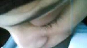 완벽한 Gonzo의 매혹적인 Rebecca Volpetti와 깊은 색스 비디오 목구멍 포르노