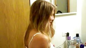 Evil Angel의 유혹하는 Riley Steele과 야외 포르노 Doggystyle 작업