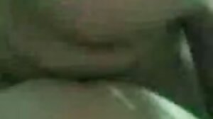 Cherry Pimps의 멋진 Kylie Rocket과 함께 포즈를 취하는 액션 그룹 포르노