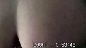 Cherry Pimps의 자막 포르노 열정적인 Rose Lynn이 있는 마른 장면