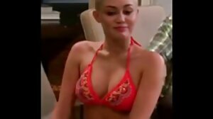 Bang Bros의 쎅 비디오 예쁜 카트리나 모레노(Katrina Moreno)와 함께 한 다리 위 어깨 비디오